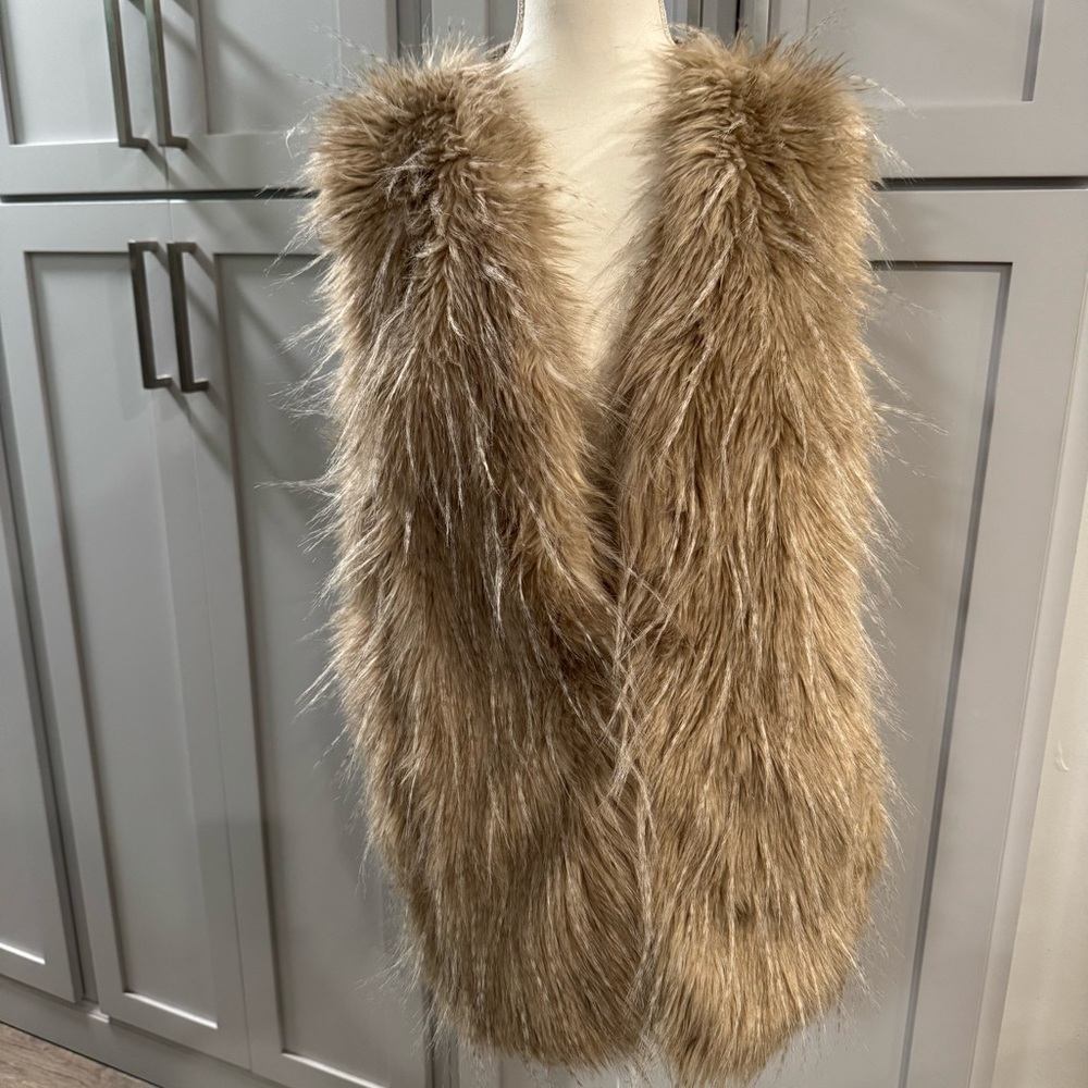 Sebby Collection Shaggy Faux Fur Long Tan Taupe Sweater Vest size XL mob wife